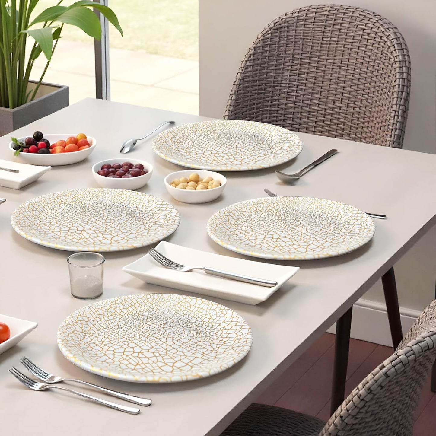 Ariya 10.5" Melamine Dinner Plates Set of 24 – Golden Mirage