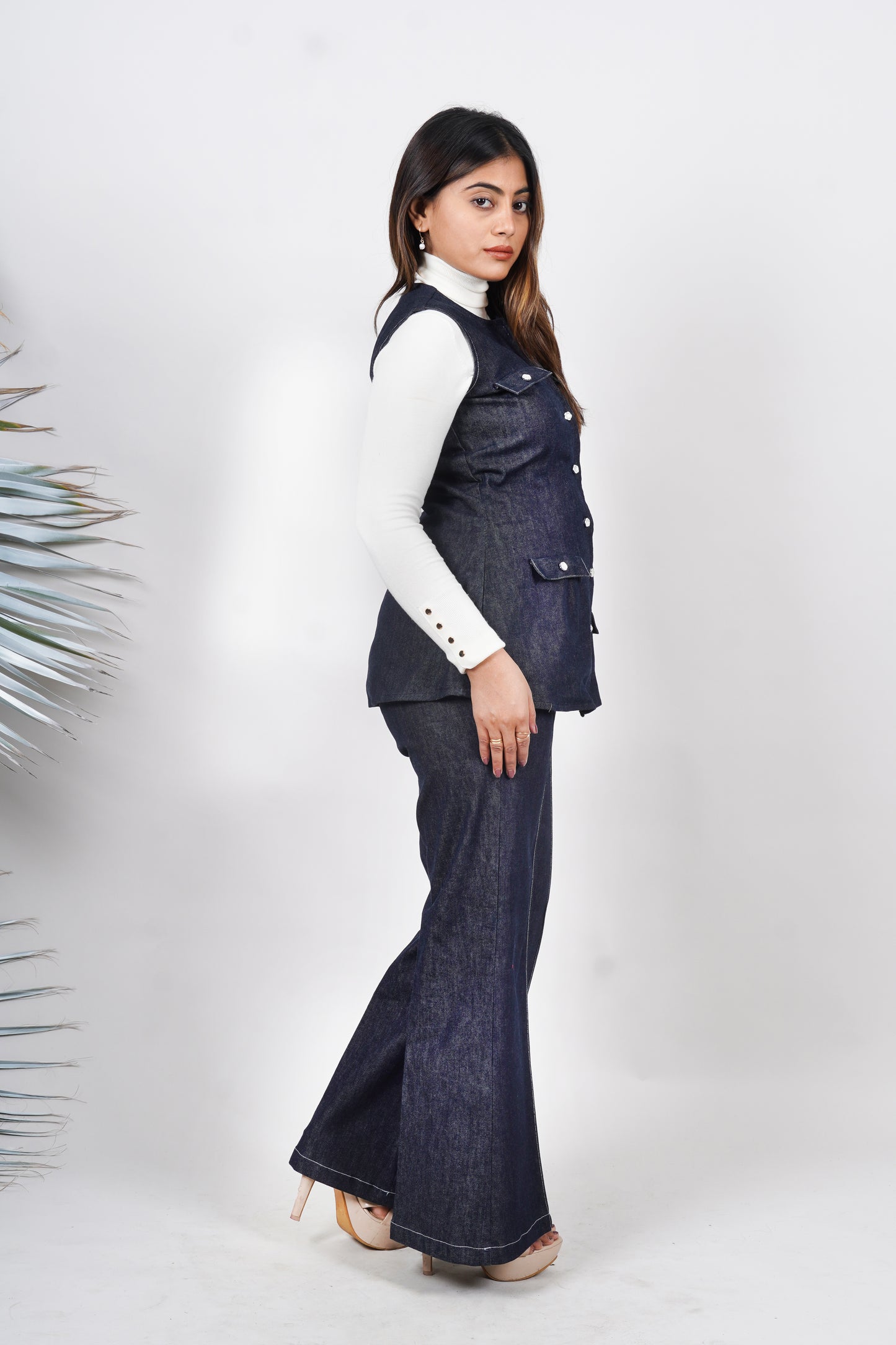 Ariya Threads Women’s Sleeveless Denim Co-Ord Set