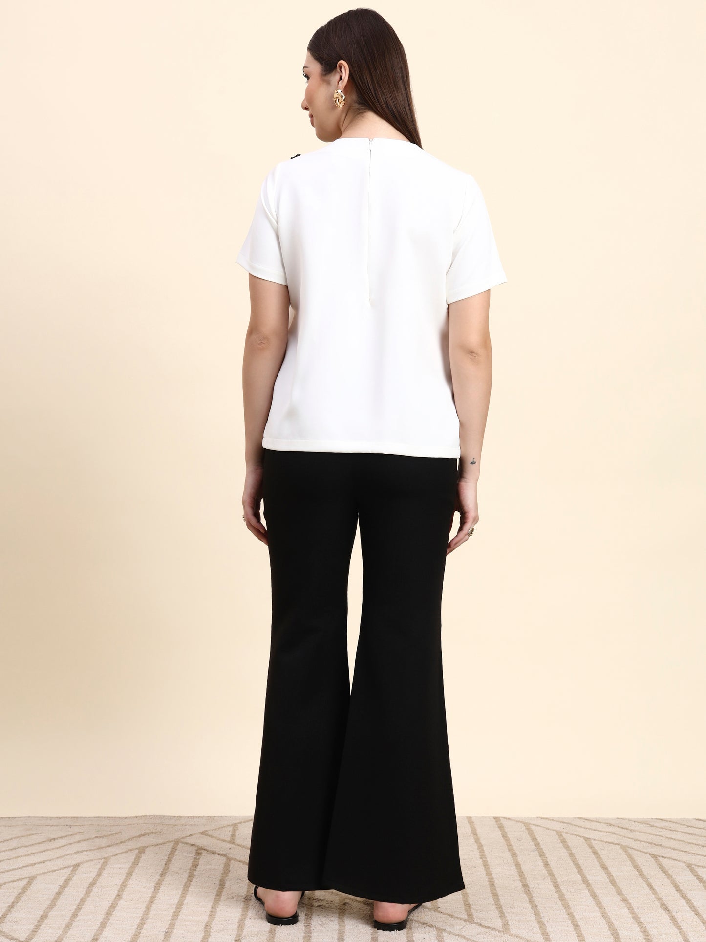 Ariya Threads Monochrome Bloom Co-ord Set (White & Black)