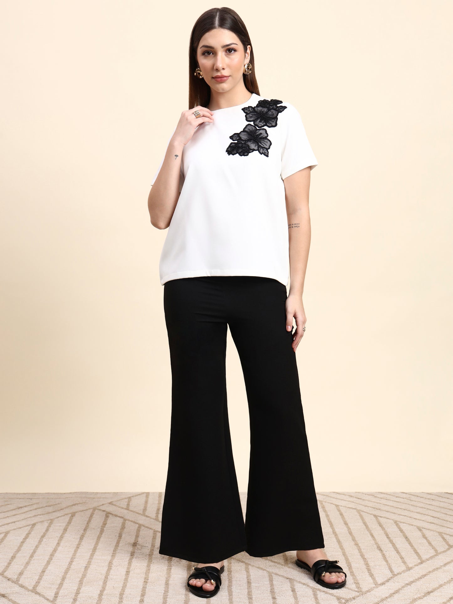 Ariya Threads Monochrome Bloom Co-ord Set (White & Black)